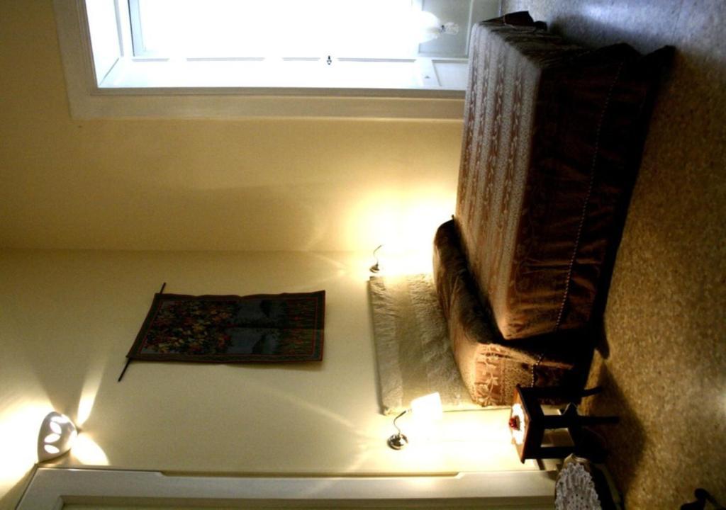 לצ'ה Palazzo Belli B&B חדר תמונה